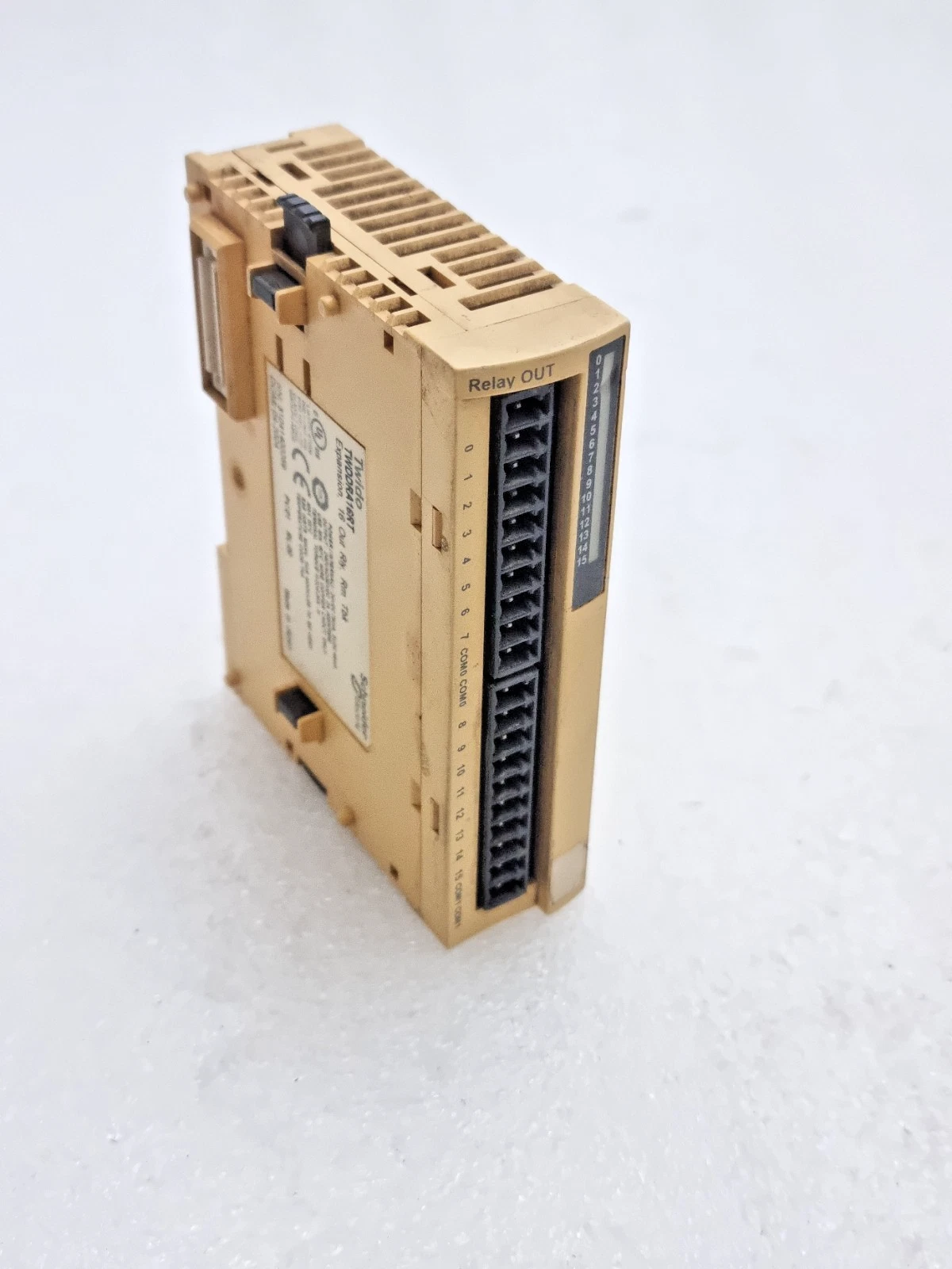 SCHNEIDER ELECTRIC TWDDRA16RT TWIDO RELAY OUT EXPANSION MODULE TWDDRA16RT